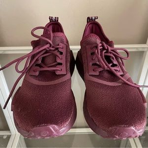 Adidas NMD- R1 shoes size 6 - Burgundy